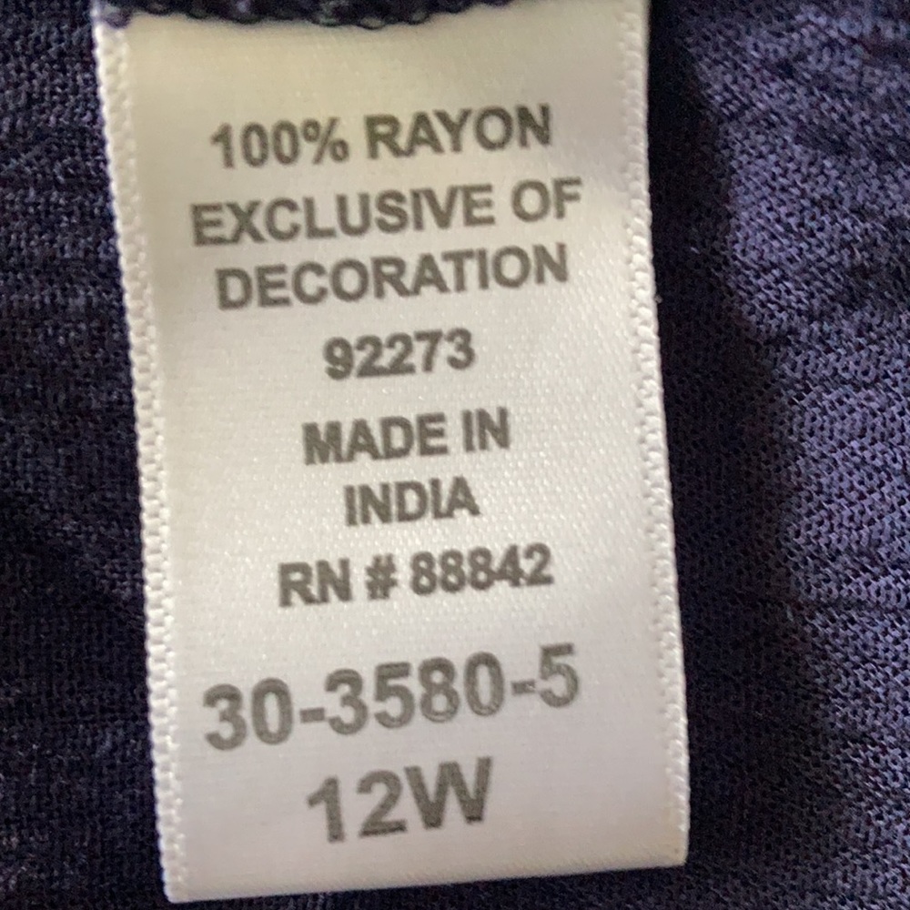 Roaman’s navy tunic. Size 12w - Picture 8 of 9